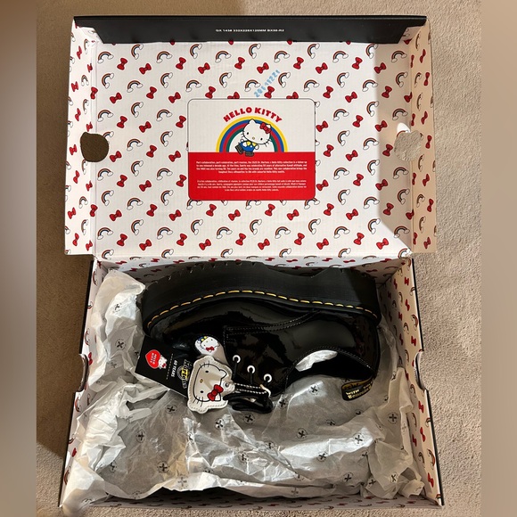 🔥❤️😻Dr. Martens 1461 QUAD HK Hello Kitty Patent Lamper+Hydro Leather❤️😻🔥 - Picture 11 of 12